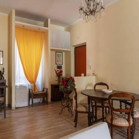 Elegante Appartamento Centrale Rome Luaran gambar
