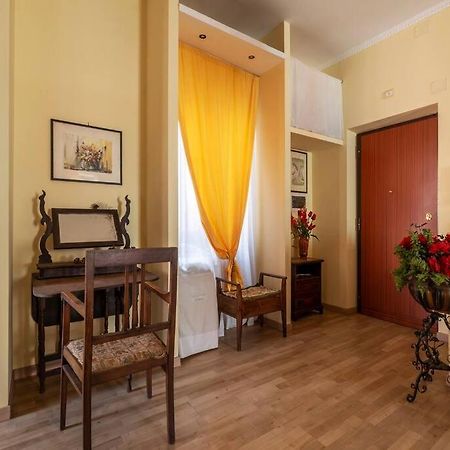 Elegante Appartamento Centrale Rome Luaran gambar