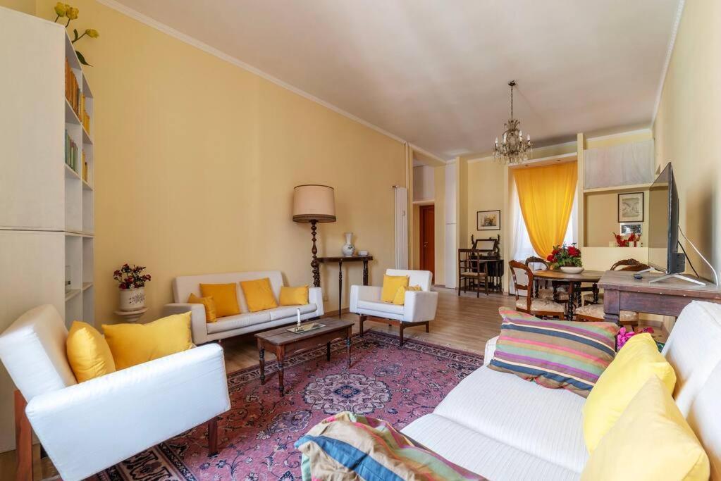 Elegante Appartamento Centrale Rome Luaran gambar
