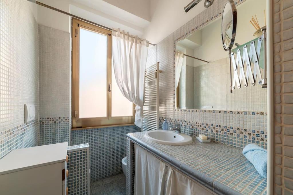 Elegante Appartamento Centrale Rome Luaran gambar